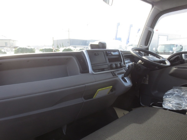 三菱ふそう キャンター 小型 平ボディ 2PG-FEB50(99318) 13枚目