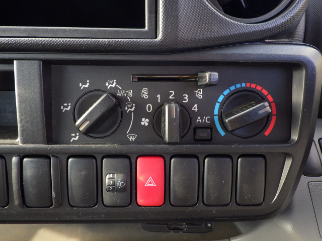 トヨタ ダイナ 小型 平ボディ ABF-TRY220(99319) 12枚目