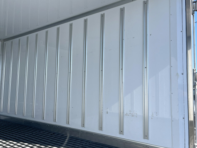 マツダ タイタン 小型 冷蔵冷凍バン 2RG-LHR88AN(99321) 10枚目