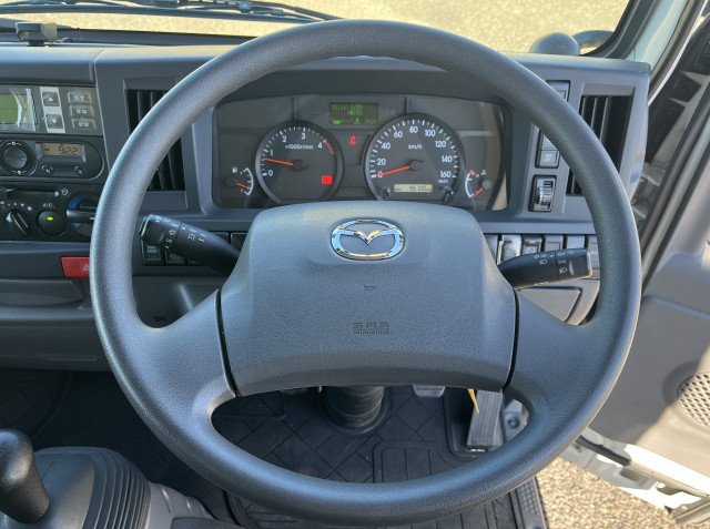 マツダ タイタン 小型 冷蔵冷凍バン 2RG-LHR88AN(99321) 20枚目