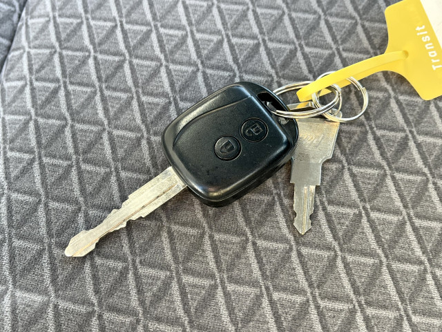 マツダ タイタン 小型 冷蔵冷凍バン 2RG-LHR88AN(99321) 32枚目