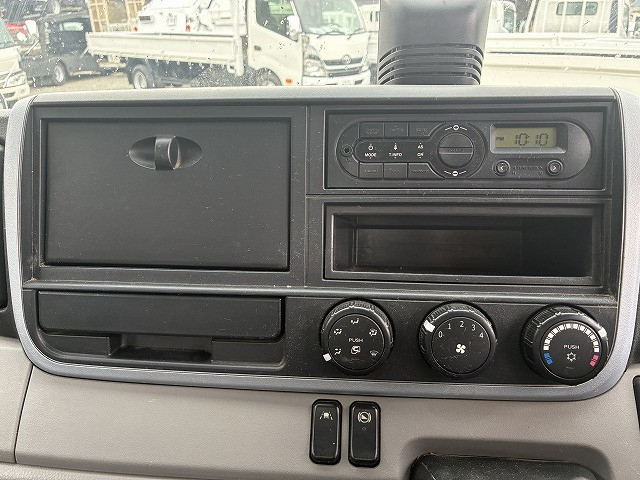 三菱ふそう キャンター 小型 平ボディ TPG-FBA20(99322) 33枚目