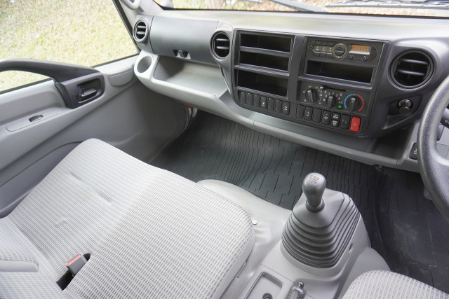 トヨタ トヨエース 小型 平ボディ TKG-XZU775(99326) 42枚目