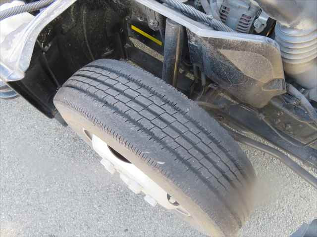 日野 デュトロ 小型 平ボディ（クレーン付） SKG-XZU650M(99336) 13枚目