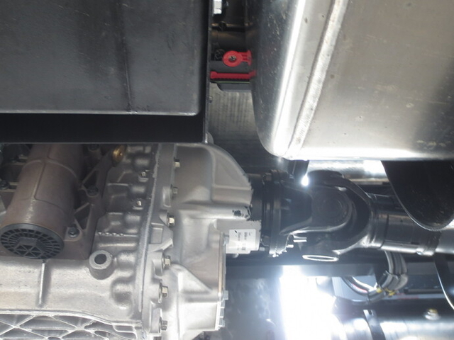 Nissan UD quon Large Tractor 2PG-GK5AAB(9556) 6枚目
