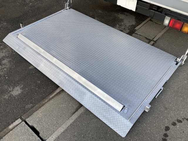 いすゞ エルフ 小型 バン TPG-NPR85AN(99338) 6枚目