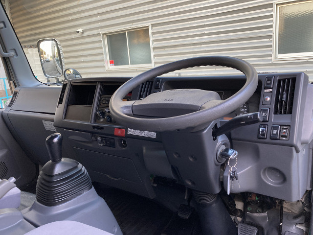 いすゞ エルフ 小型 バン TPG-NPR85AN(99338) 17枚目