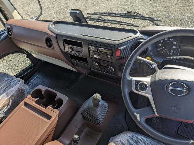 Hino ranger 6studs large Wing body 2PG-FE2ACG(99446) 41枚目