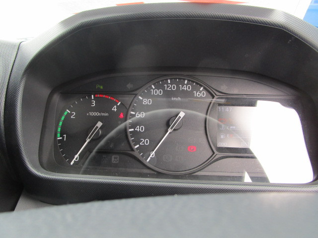 Hino dutro Small Crane equipped trucks 2KG-XZU650F(99450) 13枚目