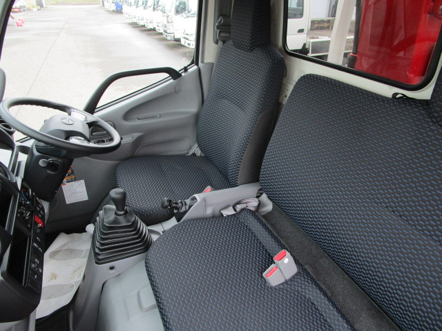 Hino dutro Small Crane equipped trucks 2KG-XZU650M(99452) 16枚目