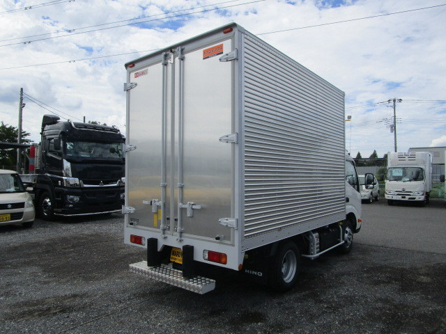 日野 デュトロ 小型 バン 2KG-XZU605M(99454) 4枚目
