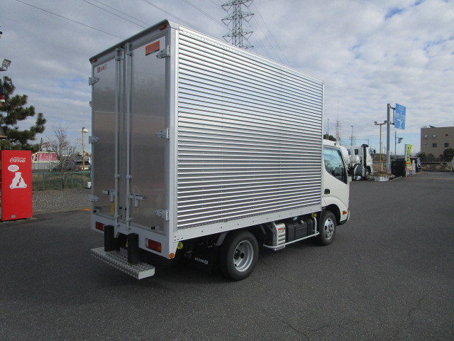 日野 デュトロ 小型 バン 2KG-XZU605M(99457) 4枚目