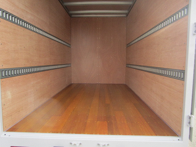 日野 デュトロ 小型 バン 2KG-XZU605M(99457) 9枚目