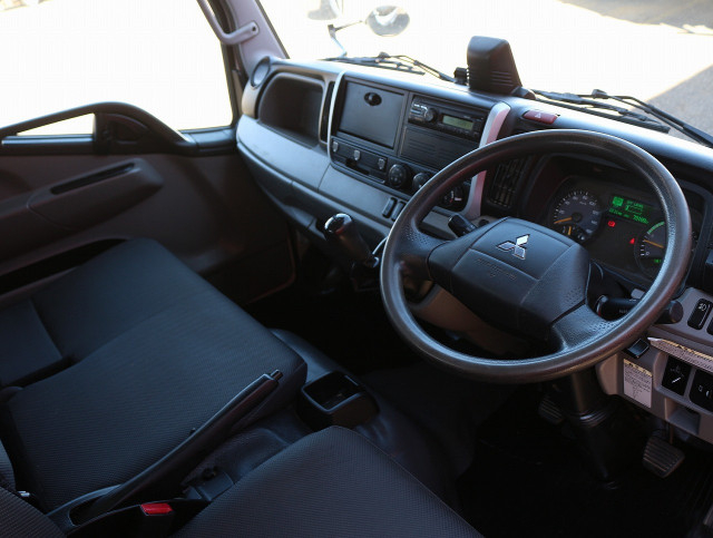 三菱ふそう キャンター 小型 土砂ダンプ 2RG-FBA30(99465) 3枚目