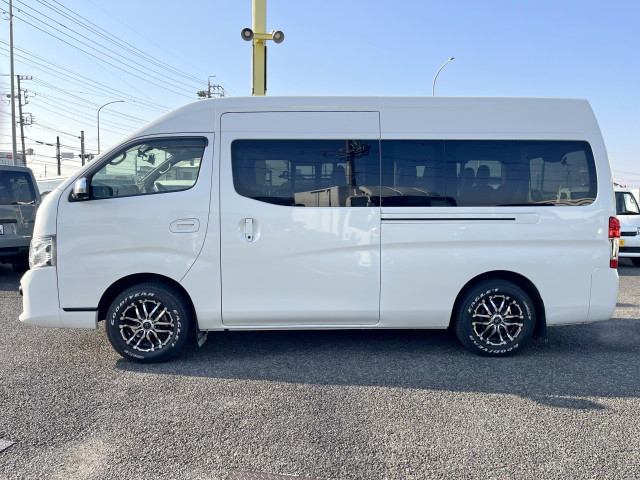 日産自動車 キャラバン 小型 バス CBF-DS8E26(99466) 3枚目