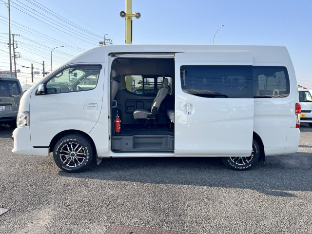 日産自動車 キャラバン 小型 バス CBF-DS8E26(99466) 4枚目