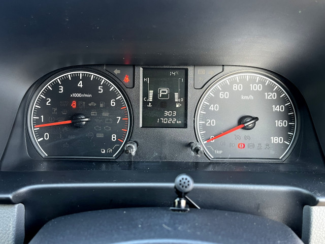 日産自動車 キャラバン 小型 バス CBF-DS8E26(99466) 33枚目