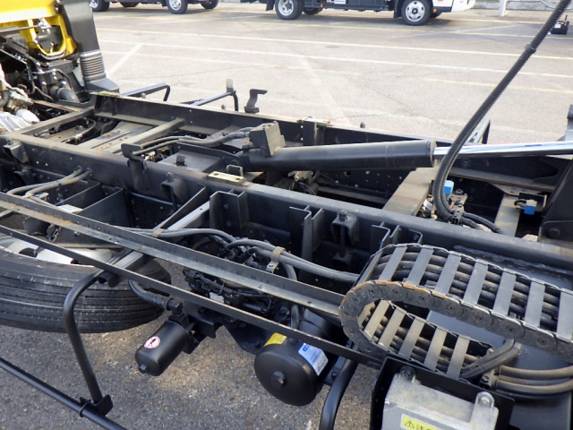 三菱ふそう キャンター 小型 キャリアカー 2PG-FEB80(99469) 11枚目