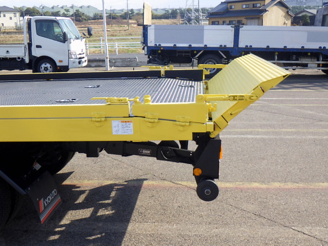 三菱ふそう キャンター 小型 キャリアカー 2PG-FEB80(99469) 31枚目