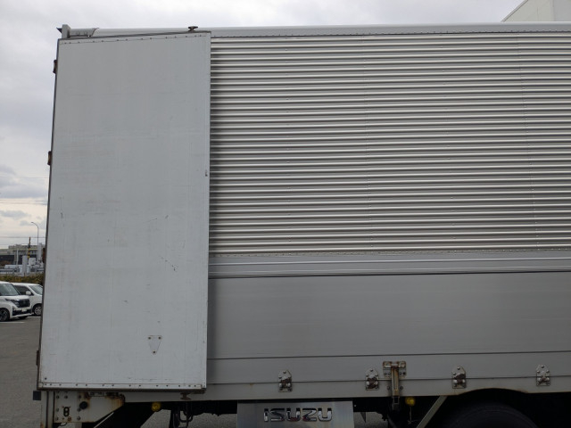 いすゞ ギガ 大型 ウィング 2PG-CYJ77C(99470) 15枚目