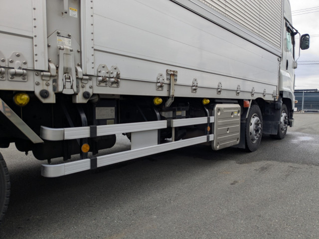 いすゞ ギガ 大型 ウィング 2PG-CYJ77C(99470) 17枚目