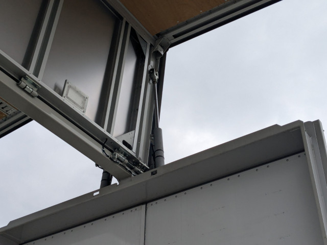 いすゞ ギガ 大型 ウィング 2PG-CYJ77C(99470) 31枚目