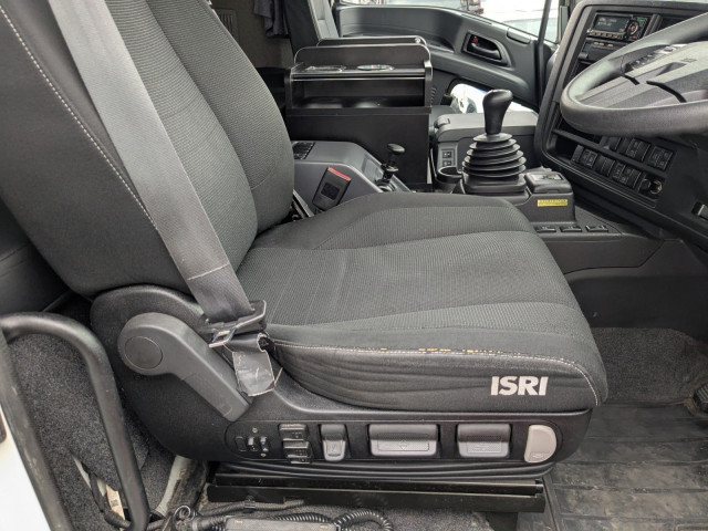 いすゞ ギガ 大型 ウィング 2PG-CYJ77C(99470) 36枚目