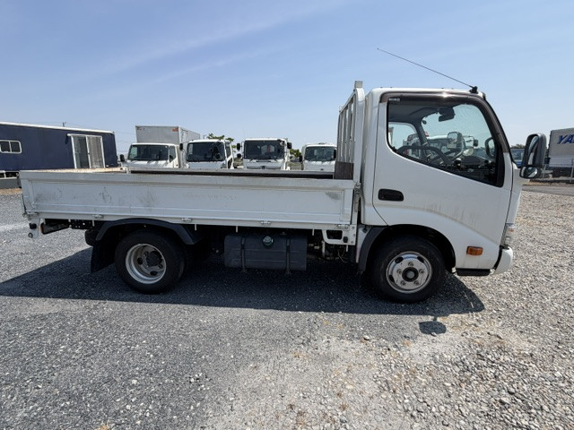 日野 デュトロ 小型 平ボディ TKG-XZC605M(109054) 7枚目
