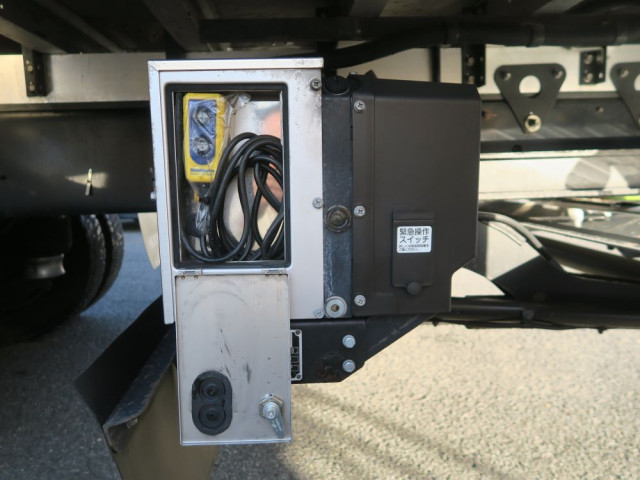 日野 レンジャー 中型 冷蔵冷凍バン 2KG-FD2ABG(99476) 50枚目