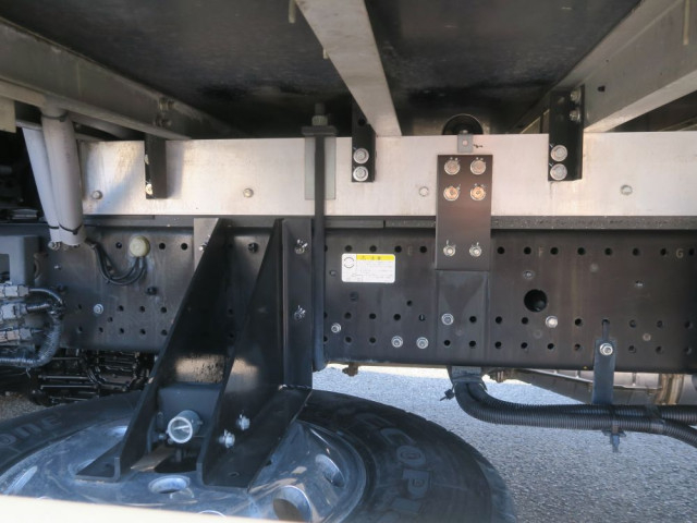 いすゞ フォワード 増トン 冷蔵冷凍バン 2RG-FSR90T2(99477) 50枚目