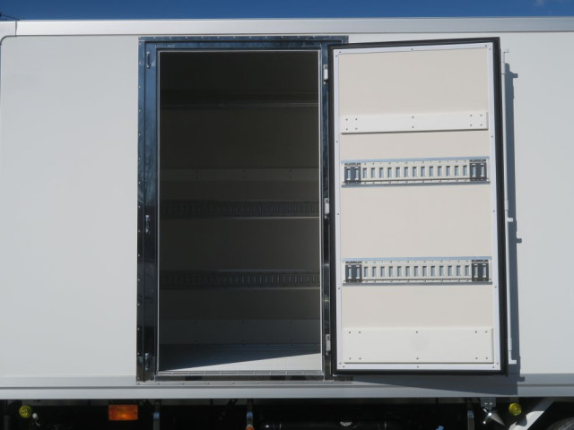 三菱ふそう ファイター 中型 冷蔵冷凍バン 2KG-FK65F(99523) 3枚目