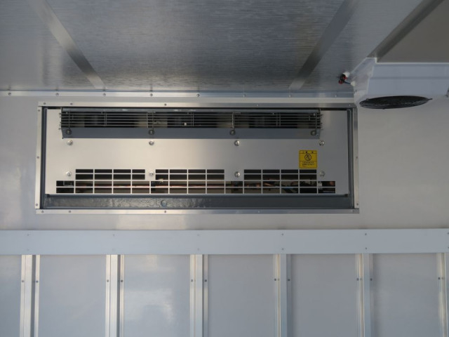 三菱ふそう ファイター 中型 冷蔵冷凍バン 2KG-FK65F(99523) 6枚目