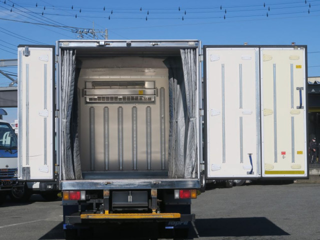 いすゞ エルフ 小型 冷蔵冷凍バン 2RG-NPR88AN(99524) 6枚目