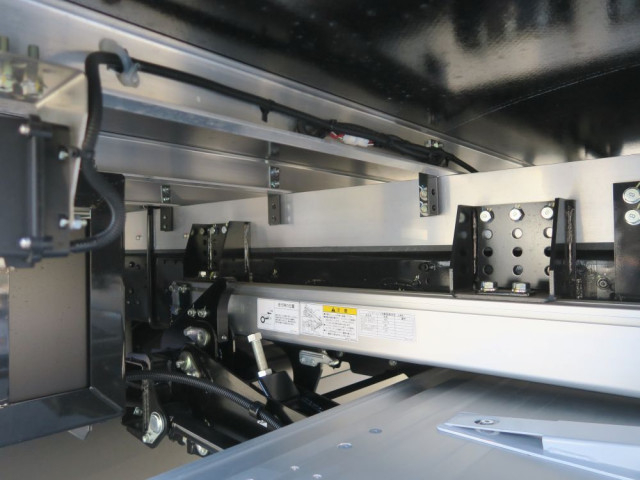 三菱ふそう ファイター 中型 冷蔵冷凍バン 2KG-FK65F(99523) 43枚目