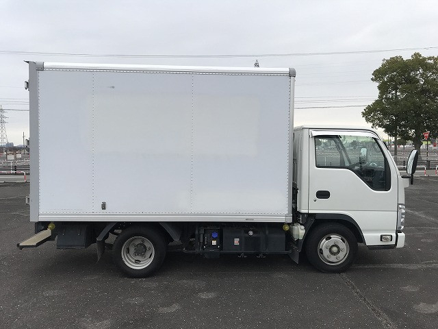 いすゞ エルフ 小型 バン 2RG-NHR88AN(99547) 8枚目