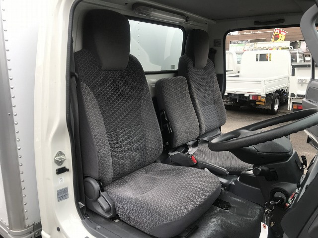 いすゞ エルフ 小型 バン 2RG-NHR88AN(99547) 44枚目