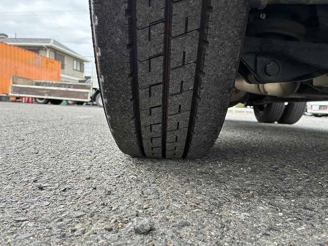 三菱ふそう キャンター 小型 平ボディ 2RG-FBA20(99550) 27枚目