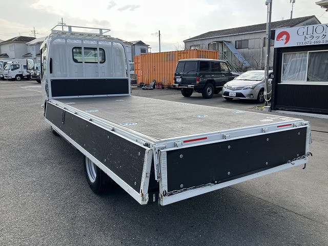 いすゞ エルフ 小型 平ボディ 2RG-NLR88AC(99551) 13枚目