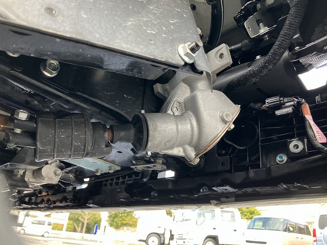 いすゞ エルフ 小型 平ボディ 2RG-NLR88AC(99551) 18枚目