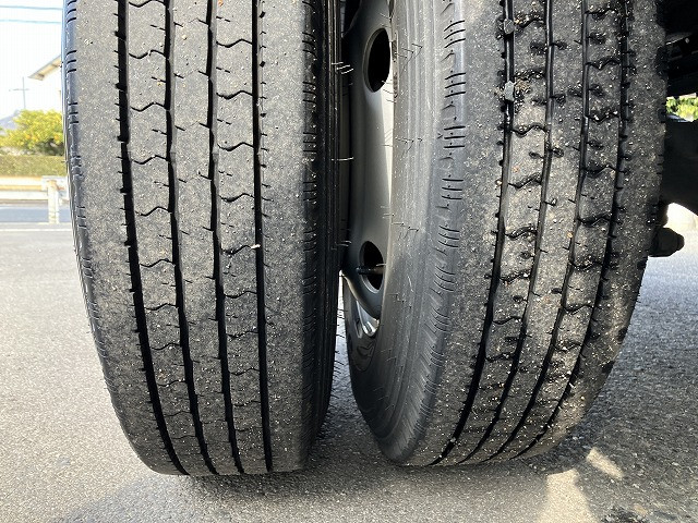 いすゞ エルフ 小型 平ボディ 2RG-NLR88AC(99551) 28枚目