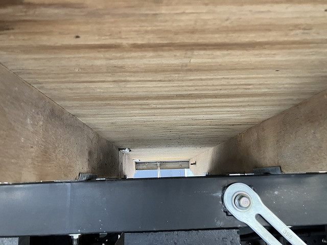 いすゞ エルフ 小型 平ボディ 2RG-NLR88AC(99551) 31枚目