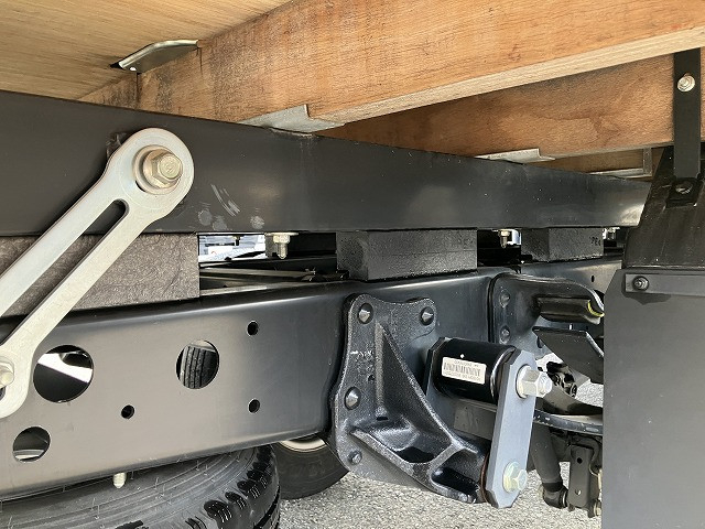 いすゞ エルフ 小型 平ボディ 2RG-NLR88AC(99551) 32枚目