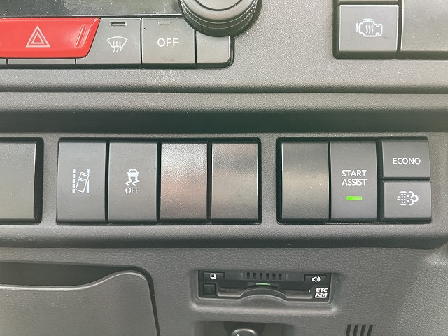 いすゞ エルフ 小型 平ボディ 2RG-NLR88AC(99551) 37枚目