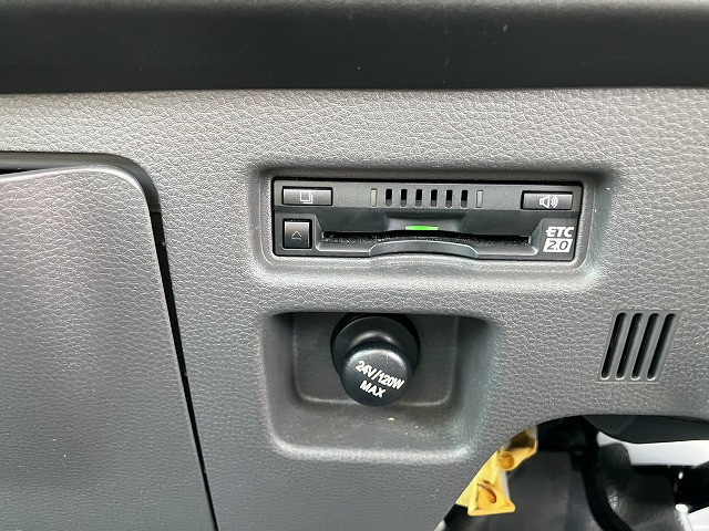 いすゞ エルフ 小型 平ボディ 2RG-NLR88AC(99551) 38枚目