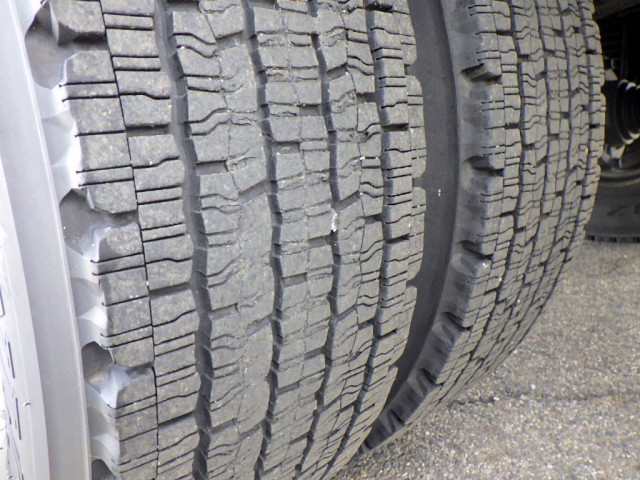 日野 レンジャー 小型 平ボディ（クレーン付） 2KG-FC2ABA(99552) 24枚目