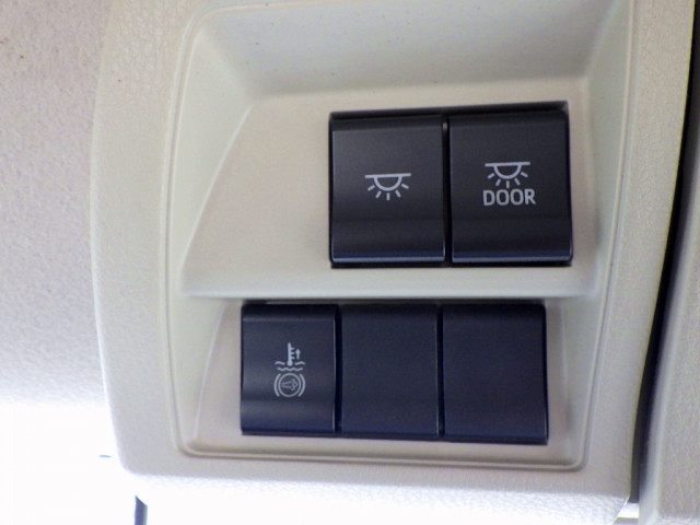 日野 レンジャー 小型 平ボディ（クレーン付） 2KG-FC2ABA(99552) 45枚目