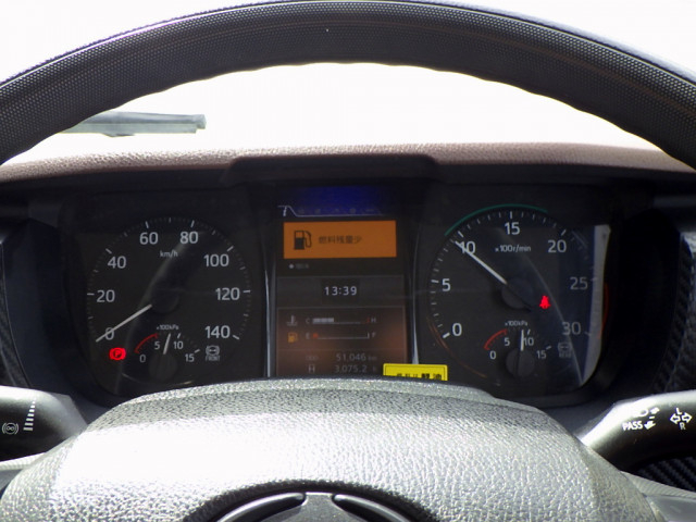 日野 レンジャー 小型 平ボディ（クレーン付） 2KG-FC2ABA(99552) 49枚目