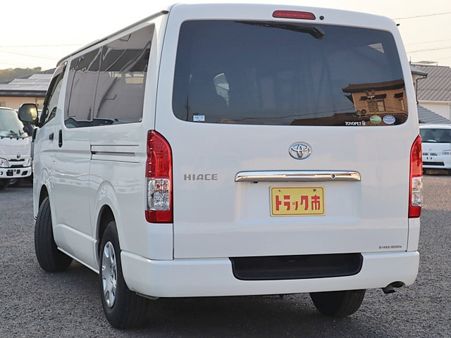 トヨタ ハイエース 小型 バン CBF-TRH200V(99558) 7枚目