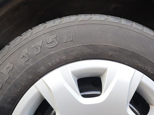 トヨタ ハイエース 小型 バン CBF-TRH200V(99558) 25枚目