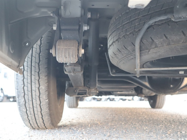 トヨタ ハイエース 小型 バン CBF-TRH200V(99558) 31枚目